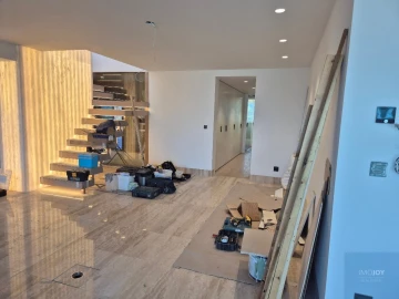 Apartamento T4 para Venda em Carcavelos e Parede