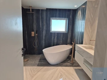 Apartamento T4 para Venda em Carcavelos e Parede