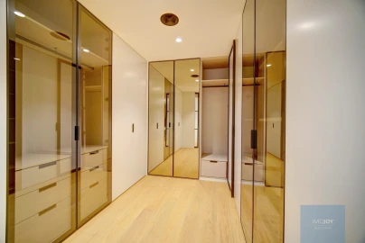 Apartamento T4 para Venda em Carcavelos e Parede