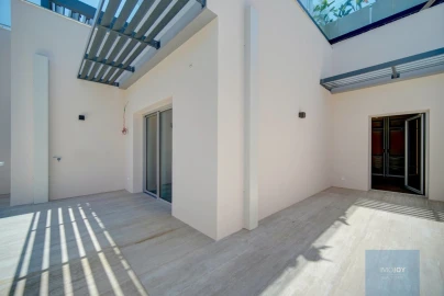 Apartamento T4 para Venda em Carcavelos e Parede