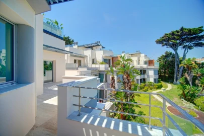 Apartamento T4 para Venda em Carcavelos e Parede