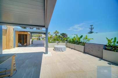 Apartamento T4 para Venda em Carcavelos e Parede