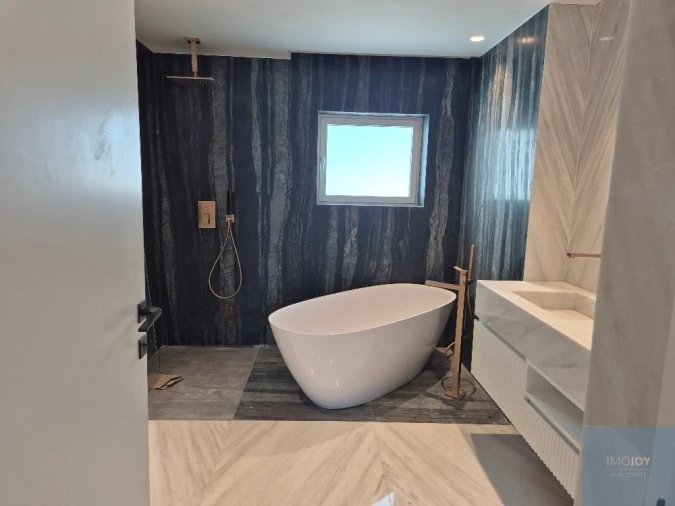 Apartamento T4 para Venda em Carcavelos e Parede Foto 44