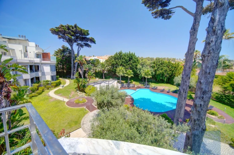Apartamento T4 para Venda em Carcavelos e Parede Foto 49