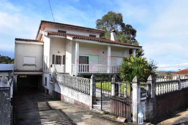 Moradia T3 para Venda em Pampilhosa Foto 1