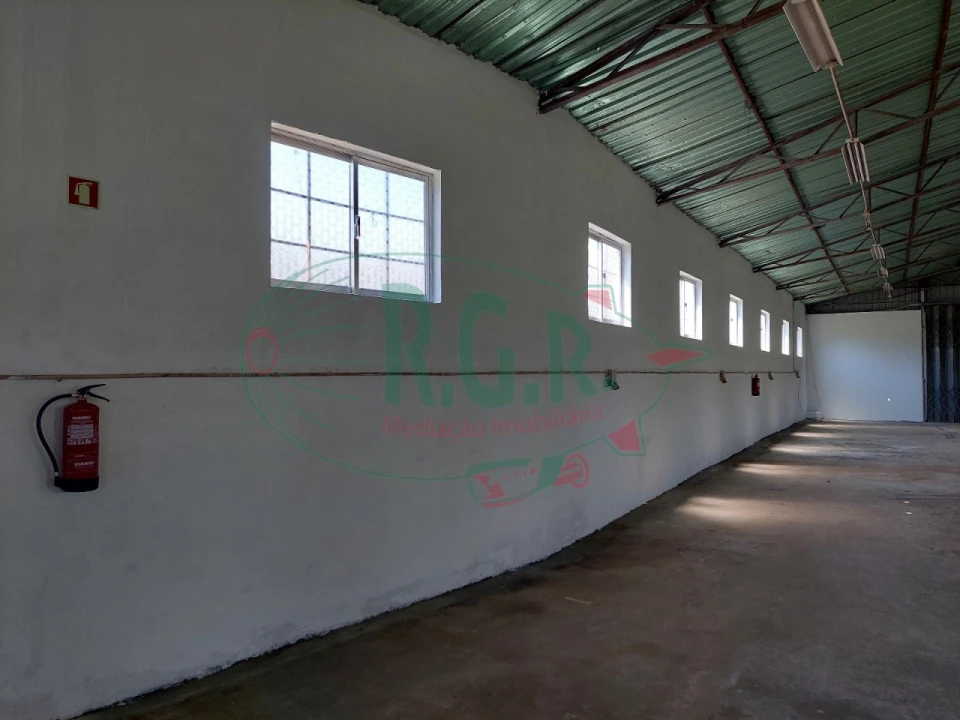 Negócio para Arrendamento em Frazão Arreigada Foto 2