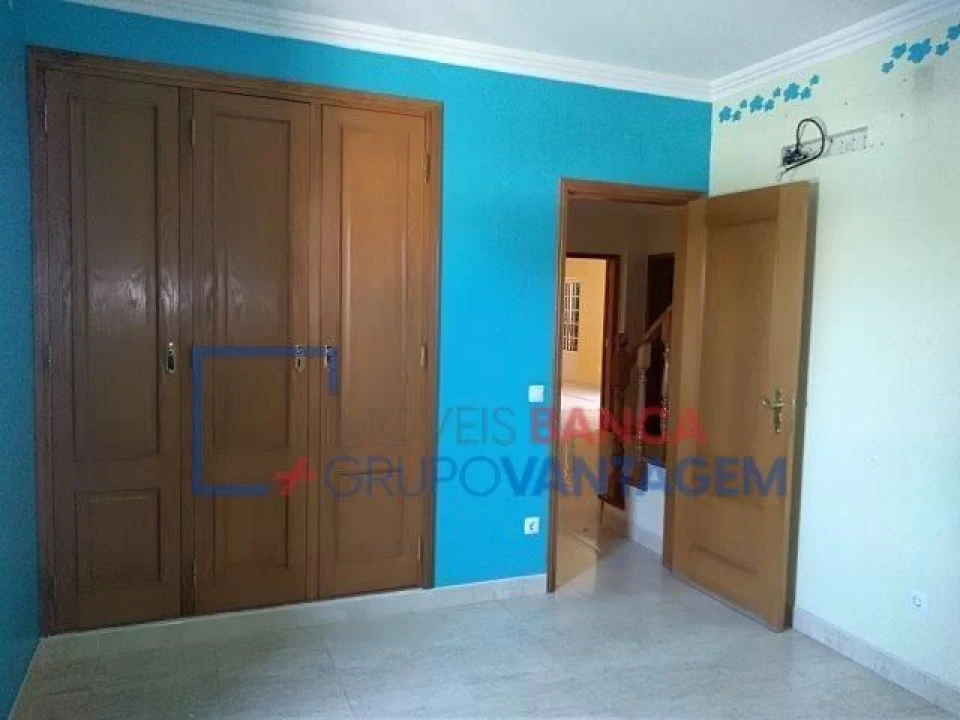 Moradia T3 para Venda em Benavente Foto 4