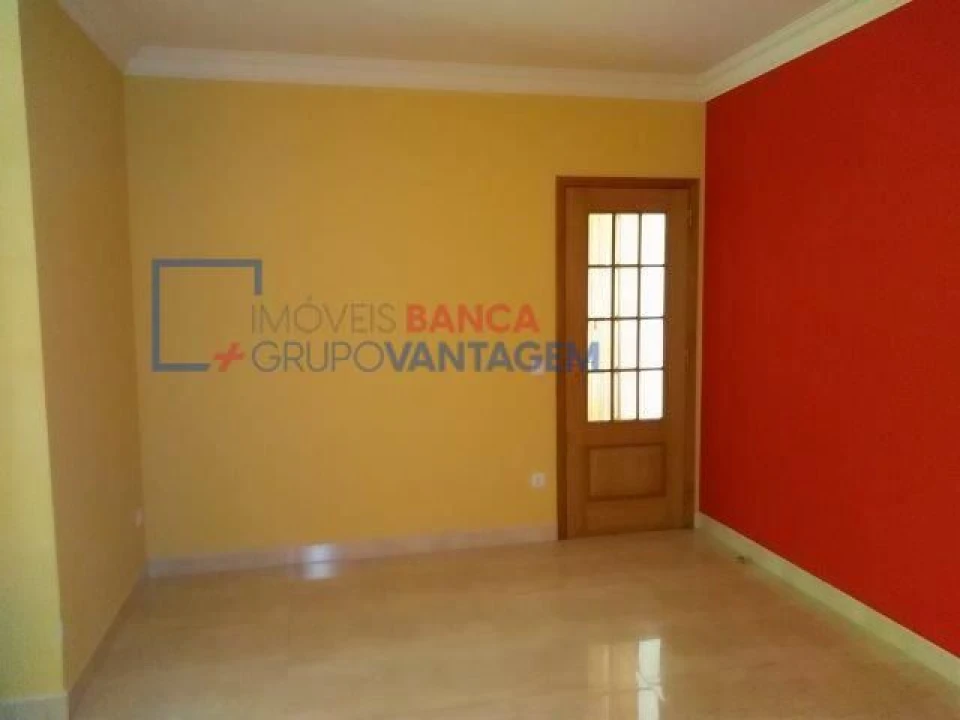 Moradia T3 para Venda em Benavente Foto 20