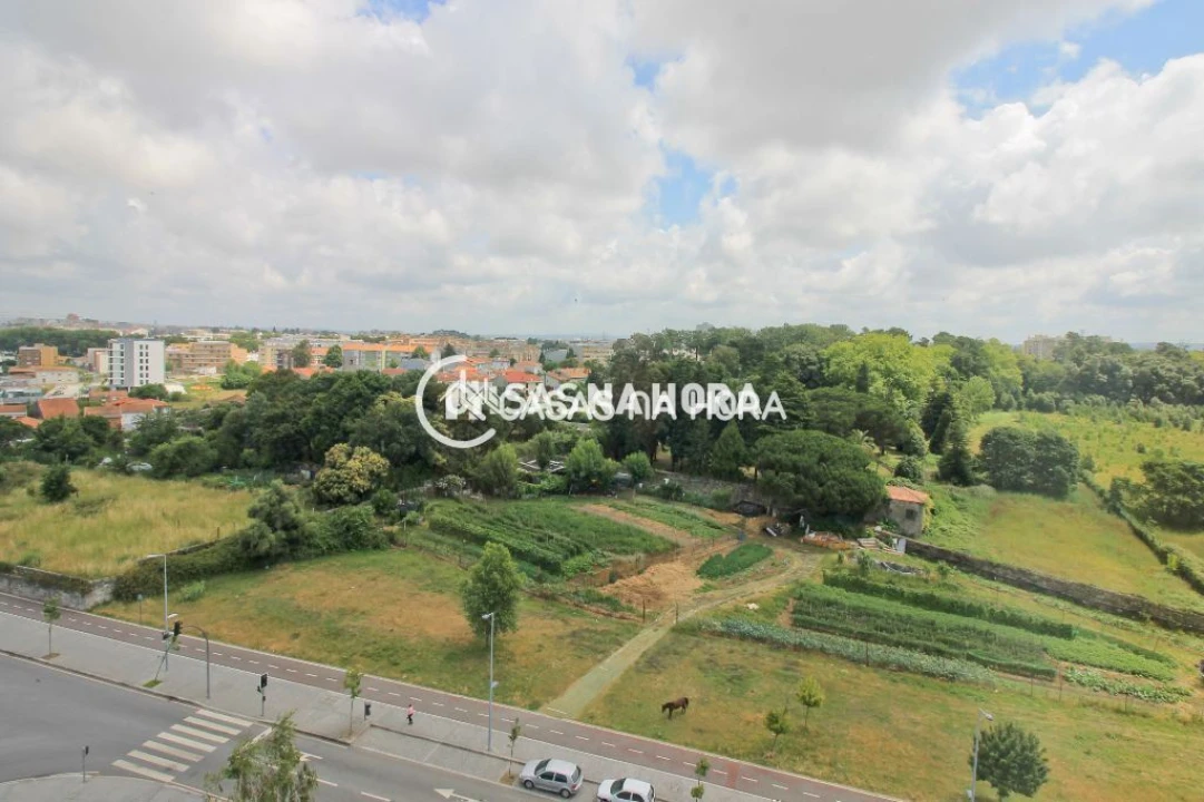 Apartamento T3 para Arrendamento em Ramalde Foto 8