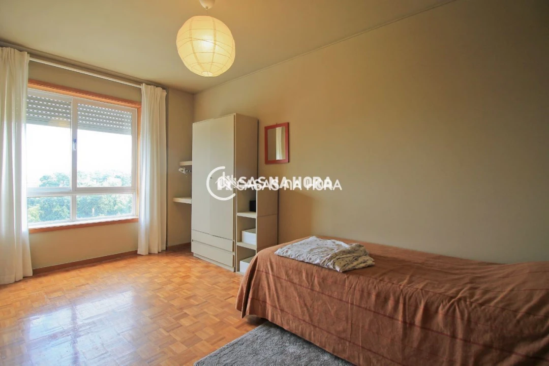 Apartamento T3 para Arrendamento em Ramalde Foto 4