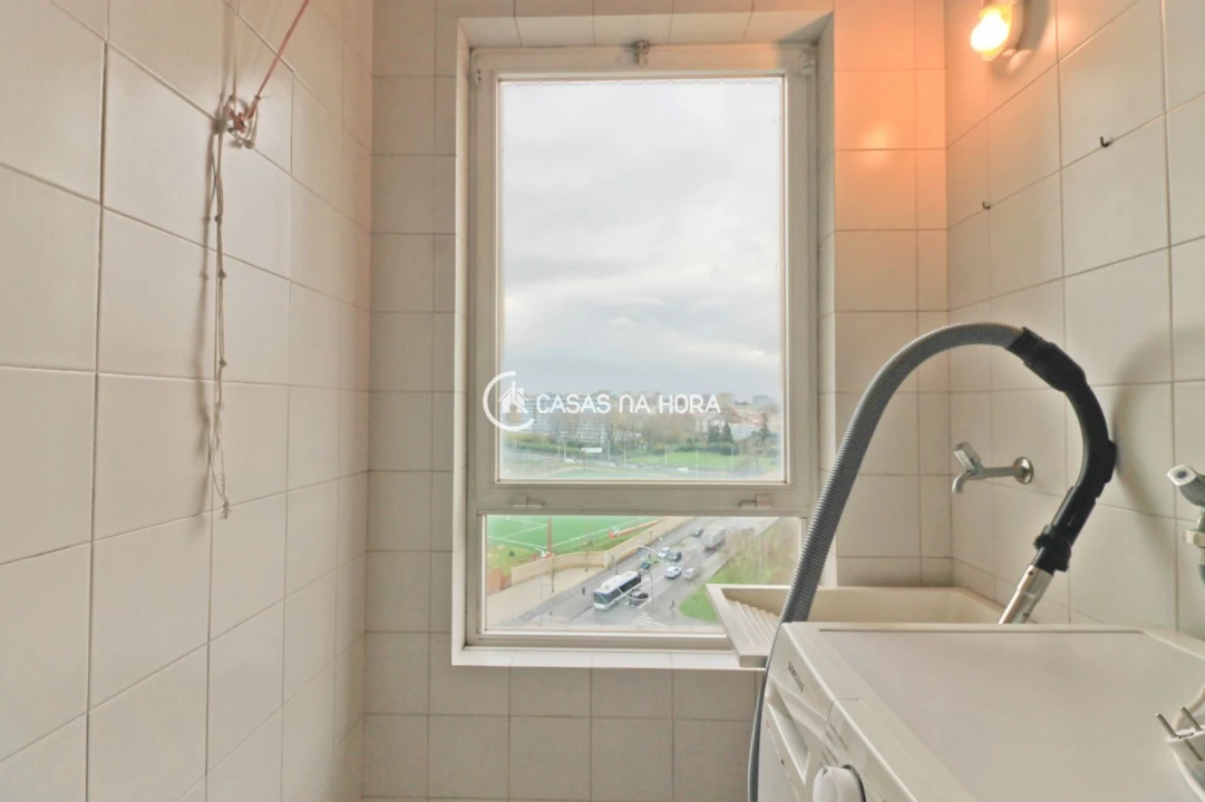 Apartamento T3 para Arrendamento em Ramalde Foto 7