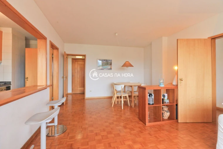 Apartamento T3 para Arrendamento em Ramalde Foto 3