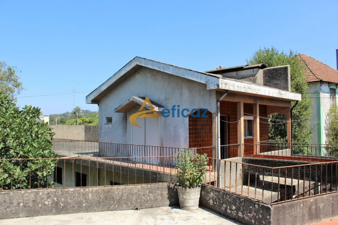 Moradia T3 para Venda em Abragão Foto 13