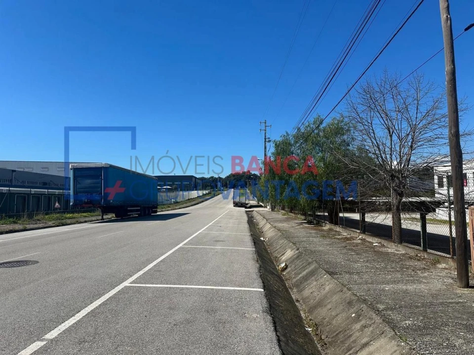 Armazém para Venda em Torres Novas (Santa Maria, Salvador e Santiago) Foto 4