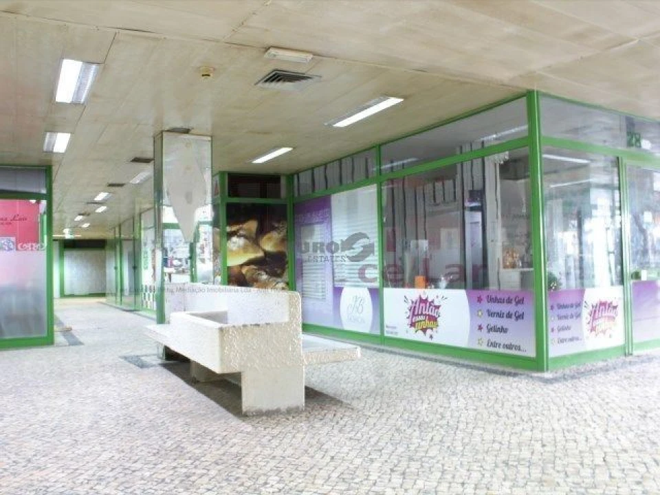 Loja para Venda em Moita Foto 12