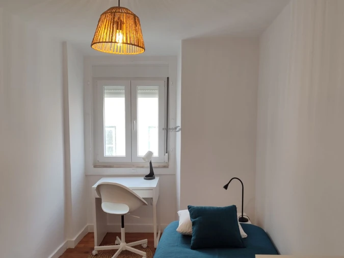 Quarto para Arrendamento em Arroios Foto 13