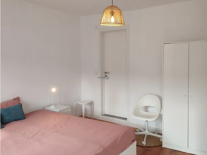 Quarto para Arrendamento em Arroios Foto 17
