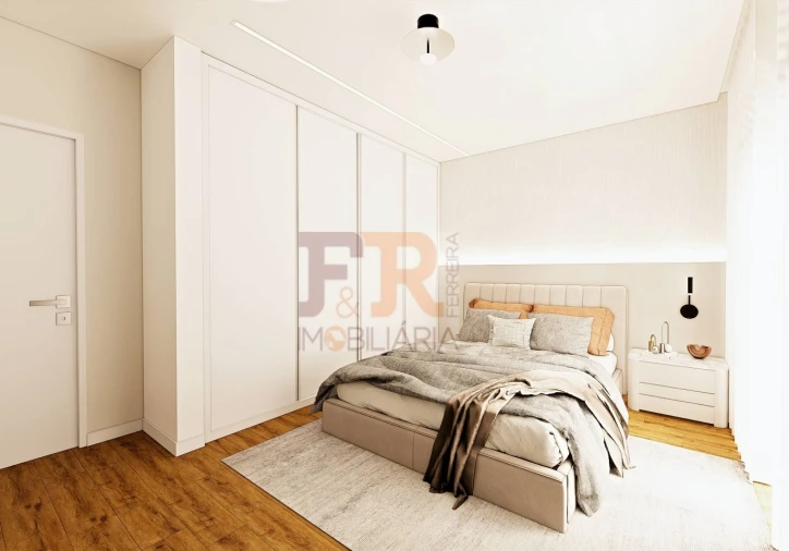 Moradia T4 para Venda em Fernao Ferro Foto 13