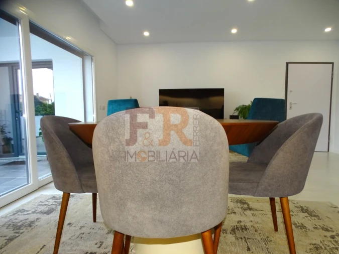 Moradia T3 para Venda em Fernao Ferro Foto 17