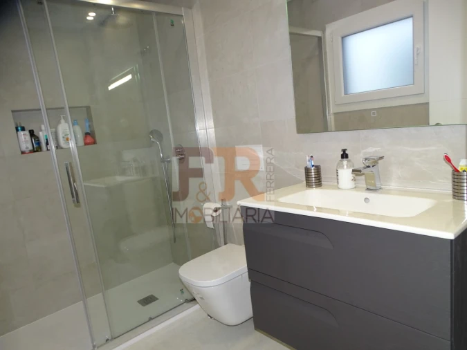 Moradia T3 para Venda em Fernao Ferro Foto 21