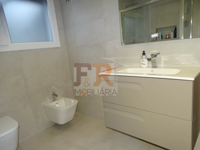 Moradia T3 para Venda em Fernao Ferro Foto 31