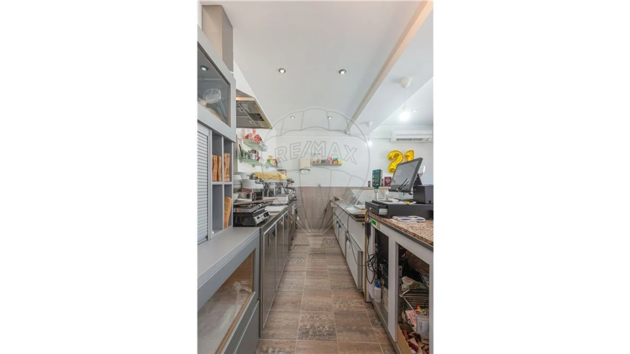 Negócio para Venda em Rio Tinto Foto 5