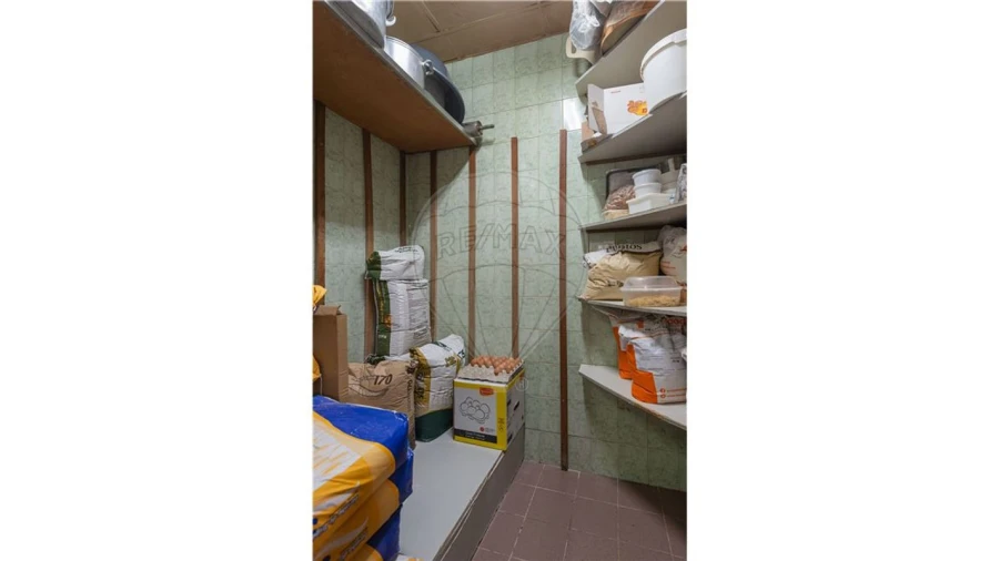 Negócio para Venda em Rio Tinto Foto 8