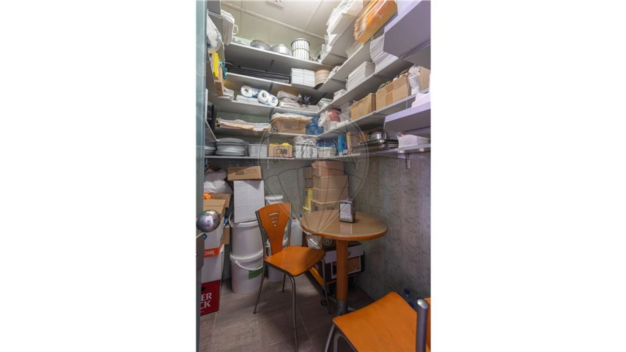 Negócio para Venda em Rio Tinto Foto 9