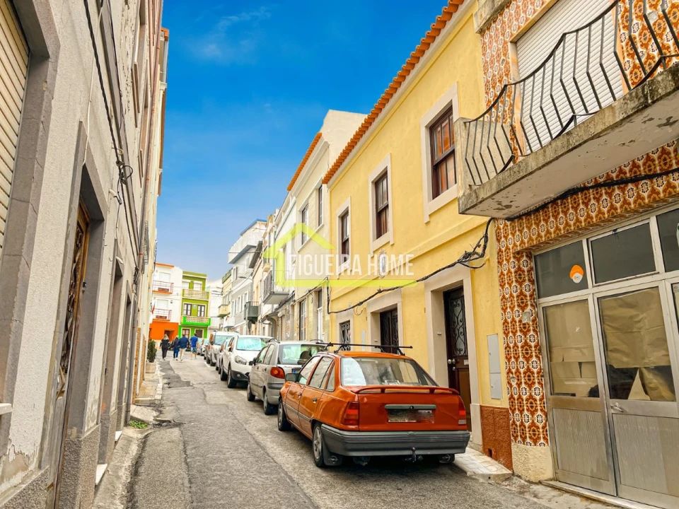 Apartamento T1 para Venda em Buarcos Foto 2