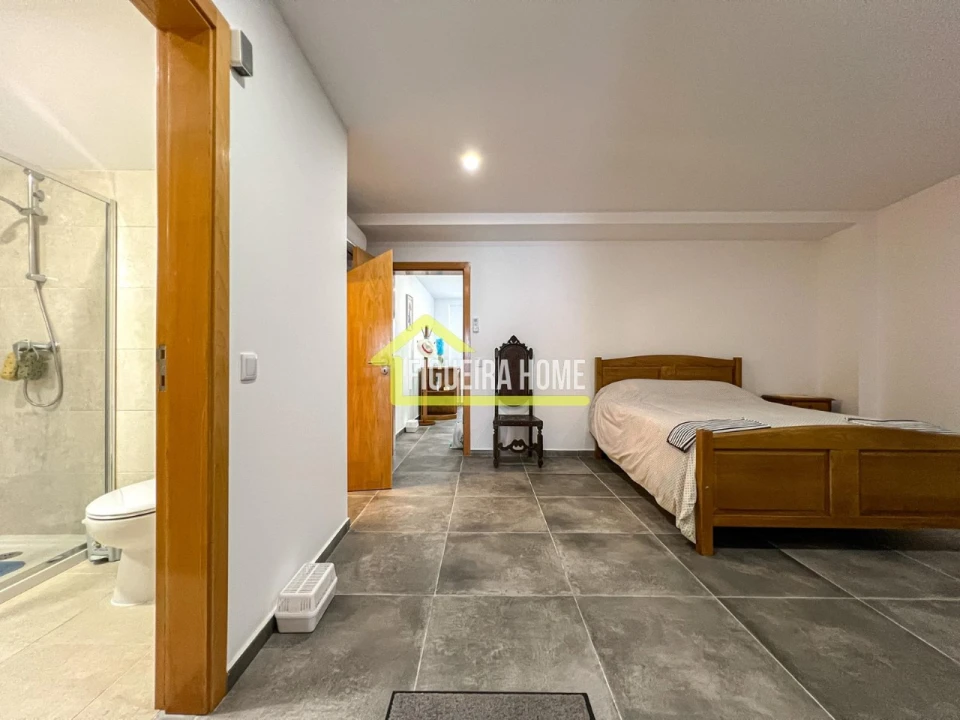 Apartamento T1 para Venda em Buarcos Foto 13