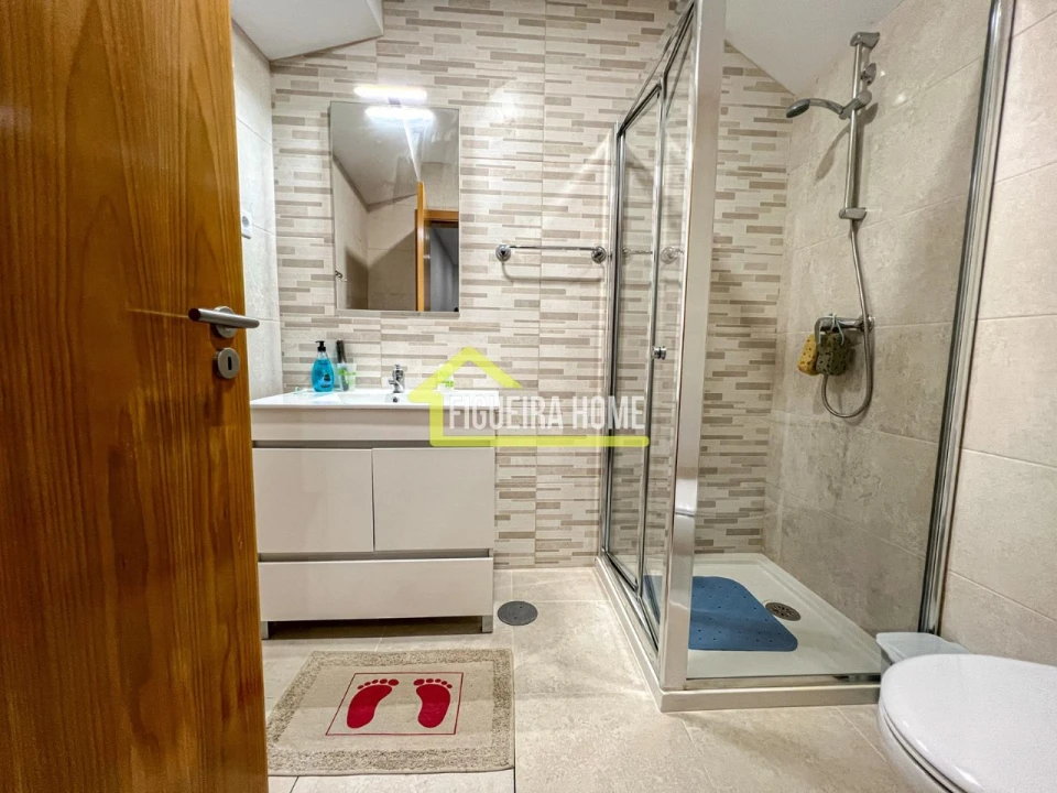 Apartamento T1 para Venda em Buarcos Foto 15