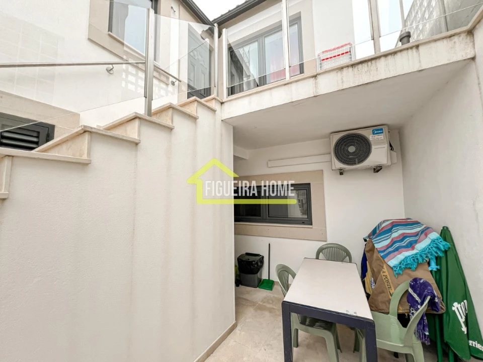 Apartamento T1 para Venda em Buarcos Foto 30