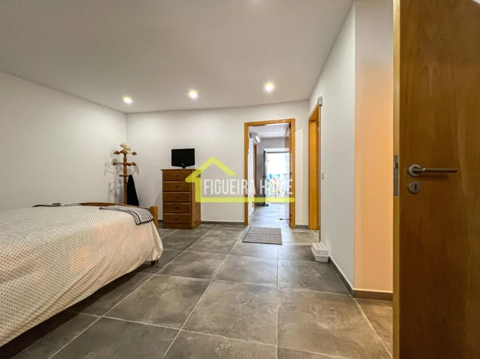 Apartamento T1 para Venda em Buarcos Foto 12