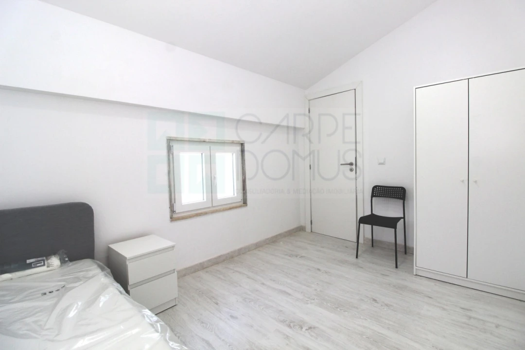 Moradia T9 para Venda em Ajuda Foto 15