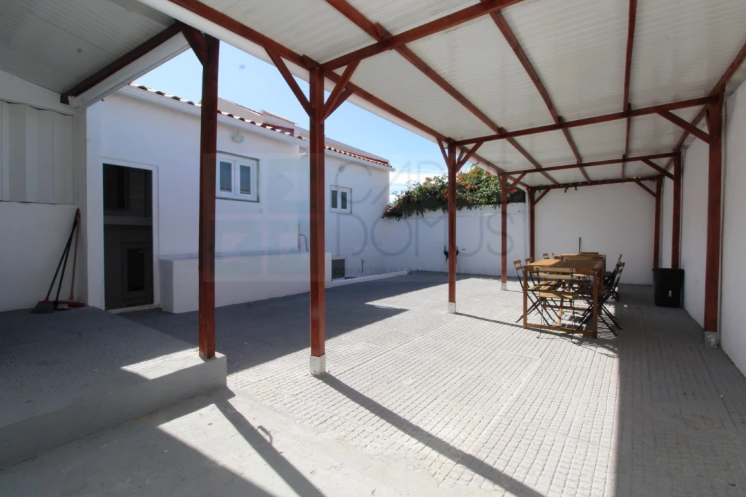 Moradia T9 para Venda em Ajuda Foto 25