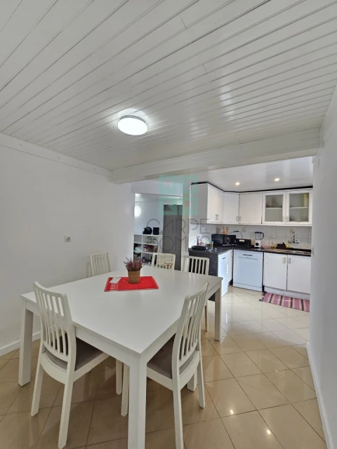 Moradia T9 para Venda em Ajuda