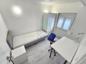Moradia T9 para Venda em Ajuda