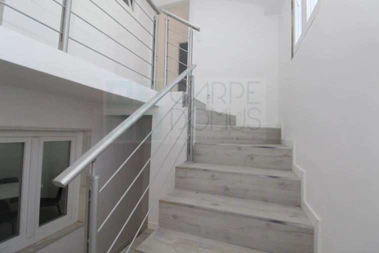 Moradia T9 para Venda em Ajuda Foto 2