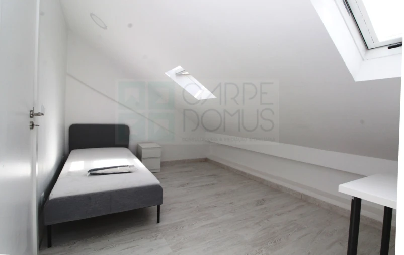 Moradia T9 para Venda em Ajuda Foto 13