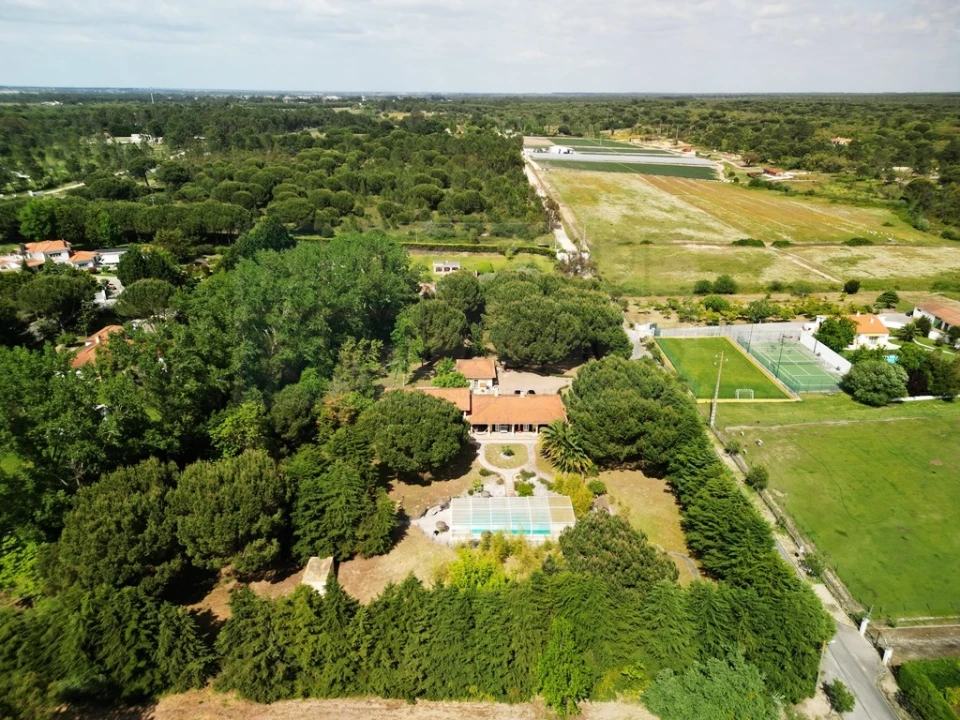 Moradia T4 para Venda em Santo Estêvão Foto 57