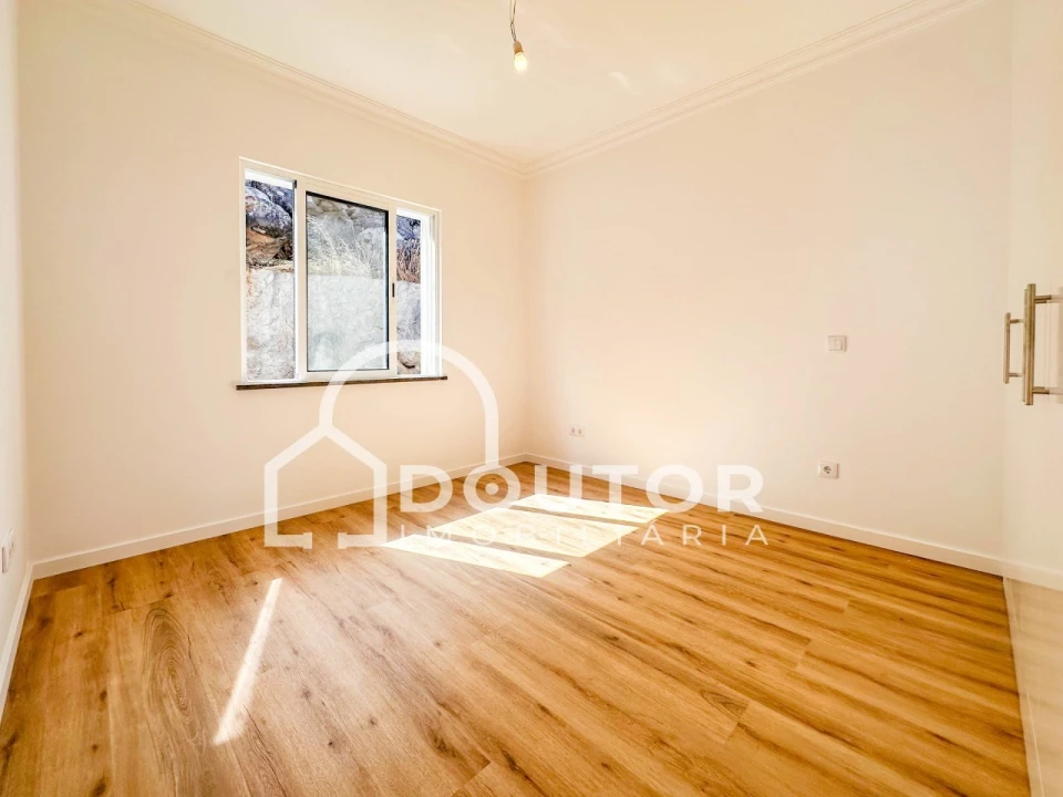 Moradia T3 para Venda em Gaula Foto 18