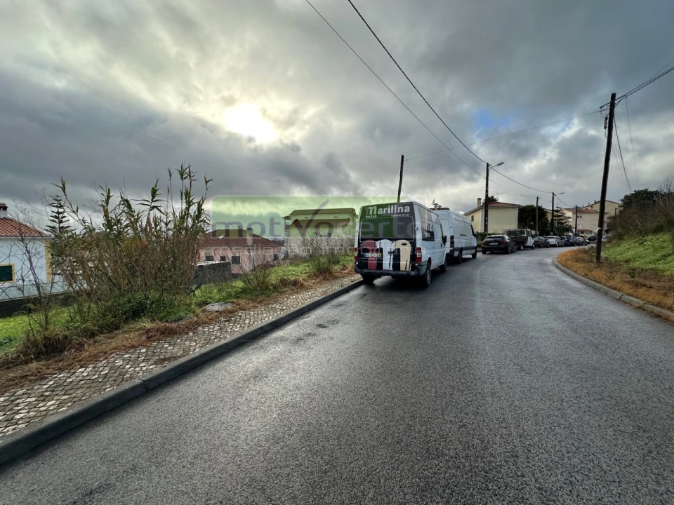 Terreno para Venda em Santo António dos Cavaleiros e Frielas Foto 14