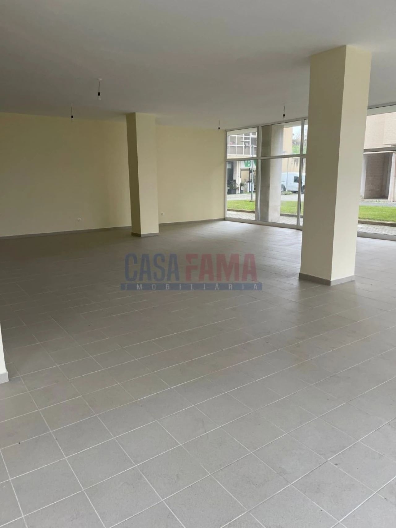 Loja para Arrendamento em Santo Tirso, Couto (Santa Cristina e São Miguel) e Burgães Foto 6