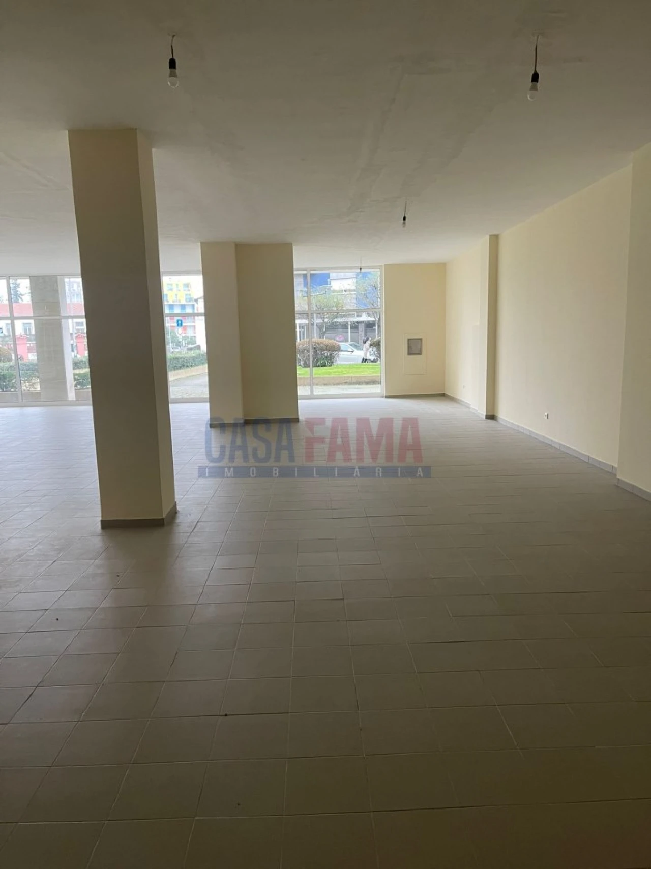 Loja para Arrendamento em Santo Tirso, Couto (Santa Cristina e São Miguel) e Burgães Foto 7