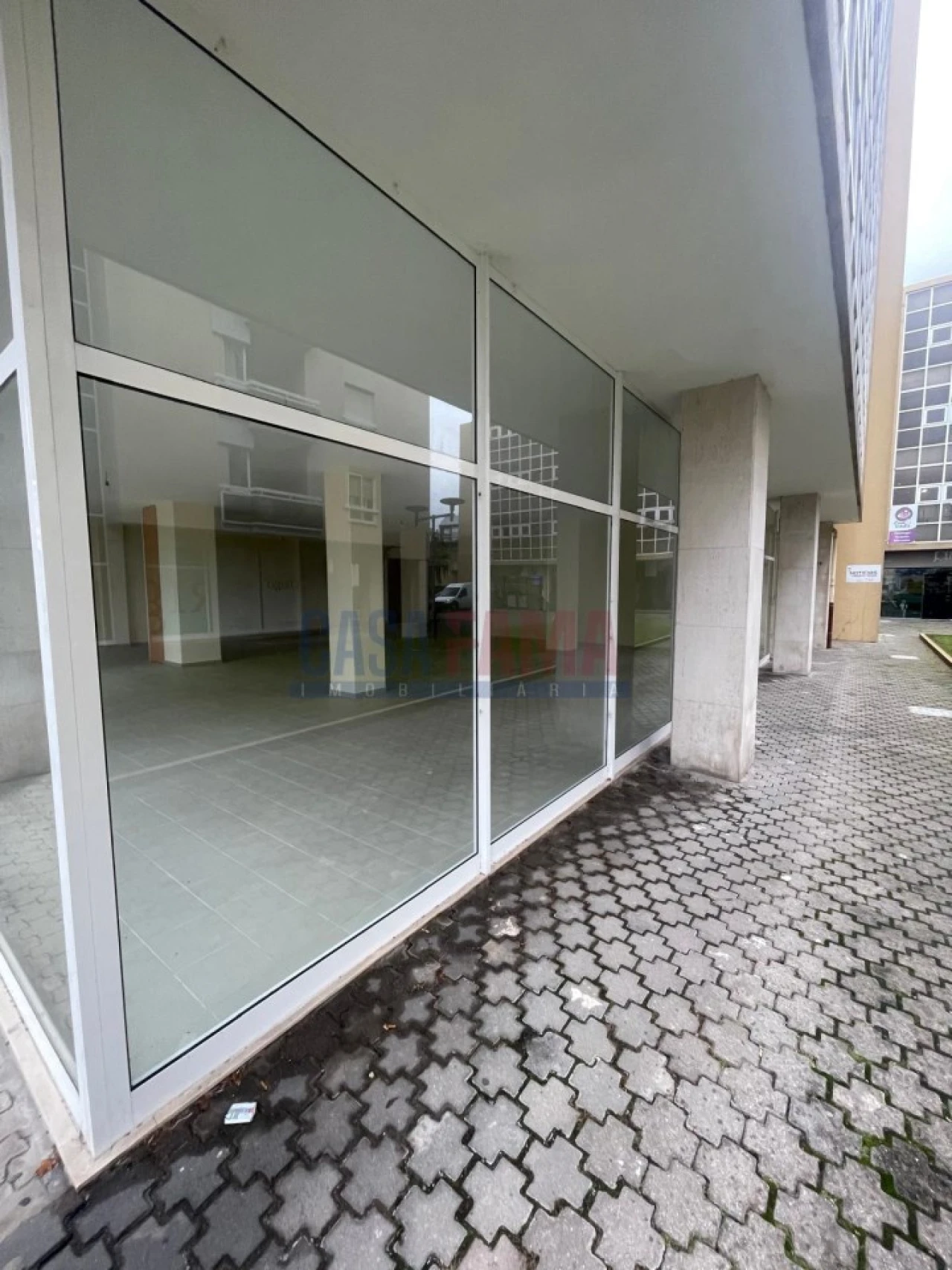 Loja para Arrendamento em Santo Tirso, Couto (Santa Cristina e São Miguel) e Burgães Foto 10