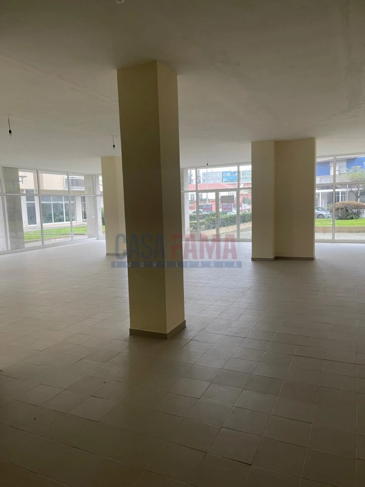 Loja para Arrendamento em Santo Tirso, Couto (Santa Cristina e São Miguel) e Burgães Foto 16