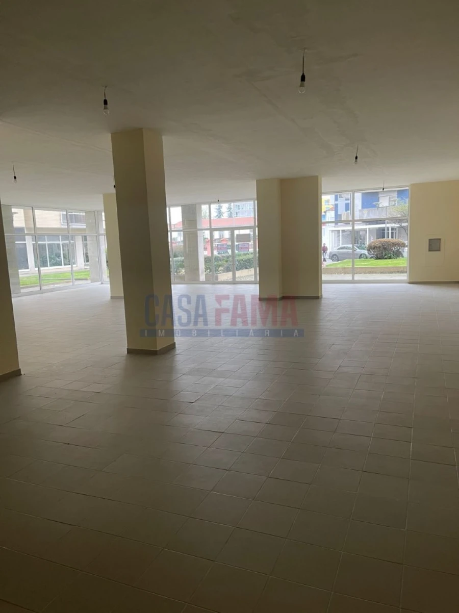 Loja para Arrendamento em Santo Tirso, Couto (Santa Cristina e São Miguel) e Burgães Foto 5