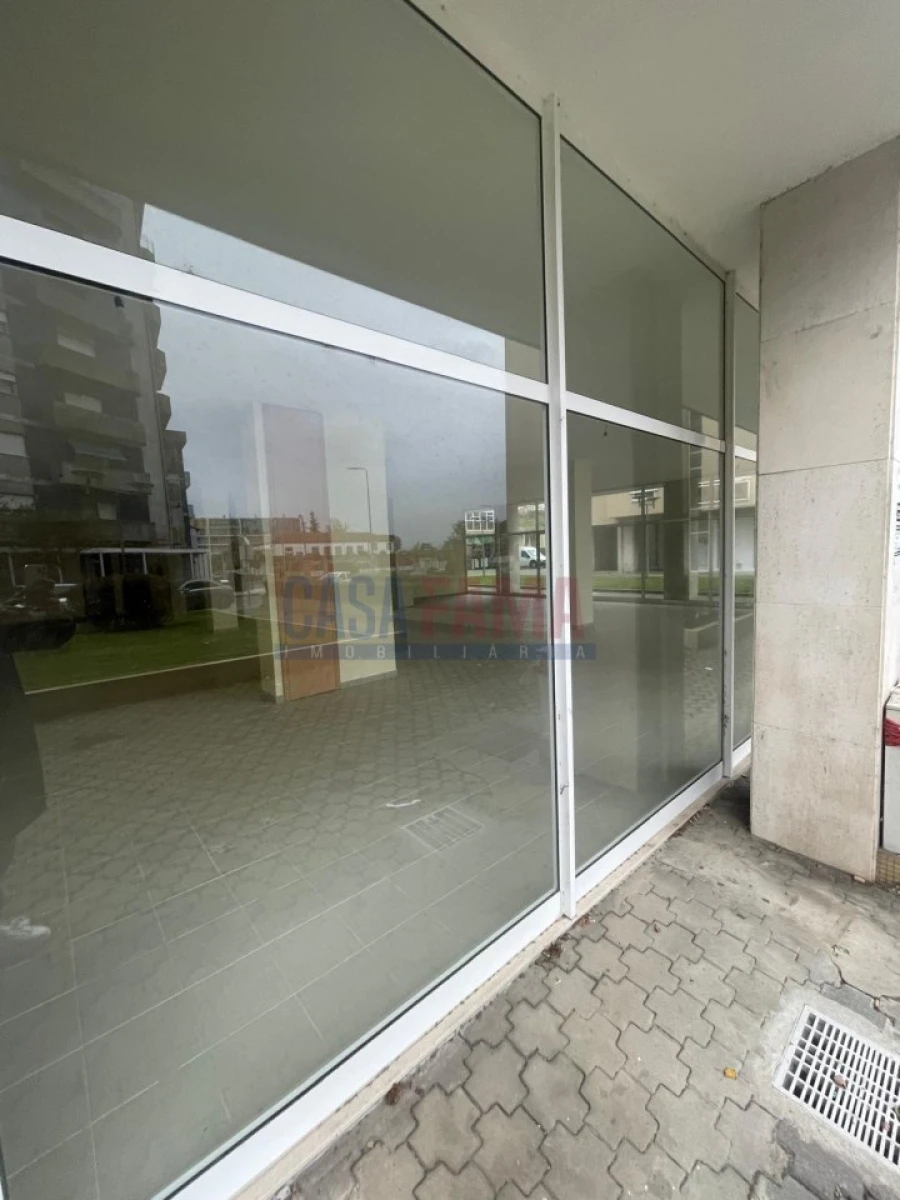 Loja para Arrendamento em Santo Tirso, Couto (Santa Cristina e São Miguel) e Burgães Foto 9