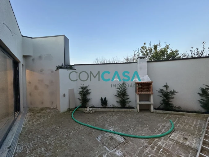 Moradia T3 para Venda em Perafita, Lavra e Santa Cruz do Bispo Foto 3