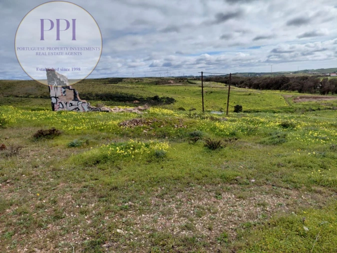 Terreno para Venda em Vila do Bispo e Raposeira Foto 4